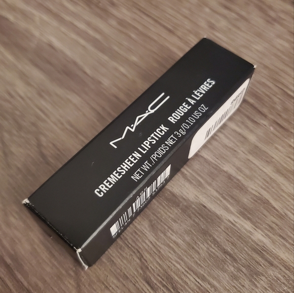 MAC Lipstick - Soleil - Picture 3 of 6